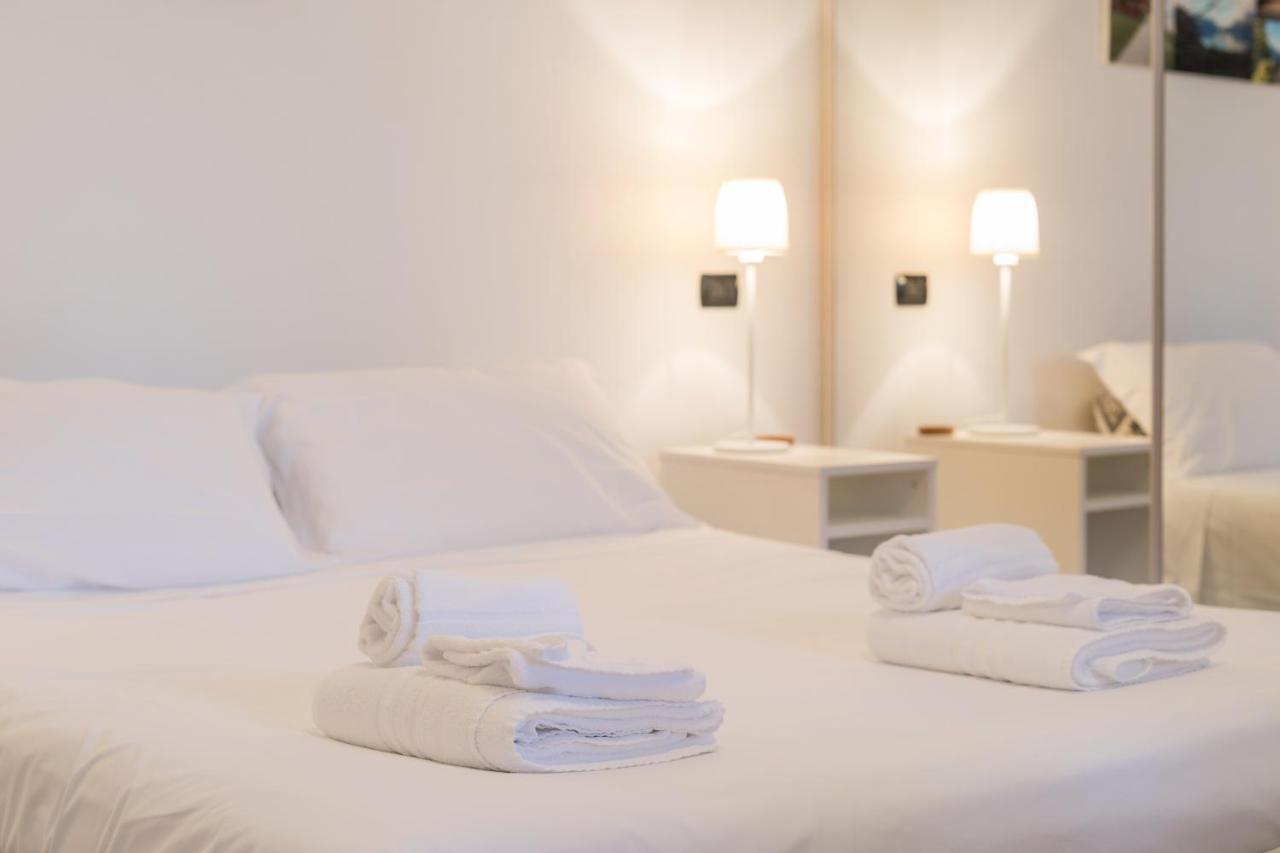 La Filanda Apartments By Wonderful Italy Bellagio Bagian luar foto