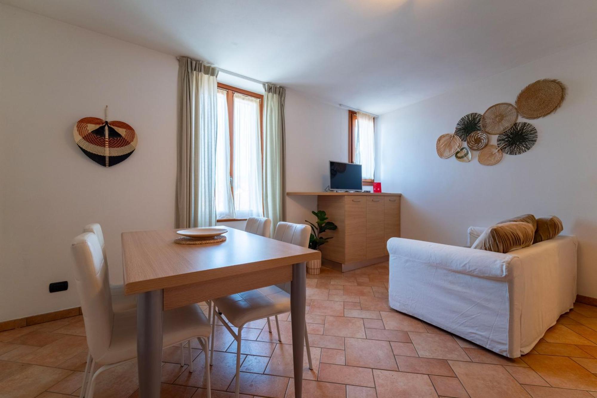 La Filanda Apartments By Wonderful Italy Bellagio Bagian luar foto