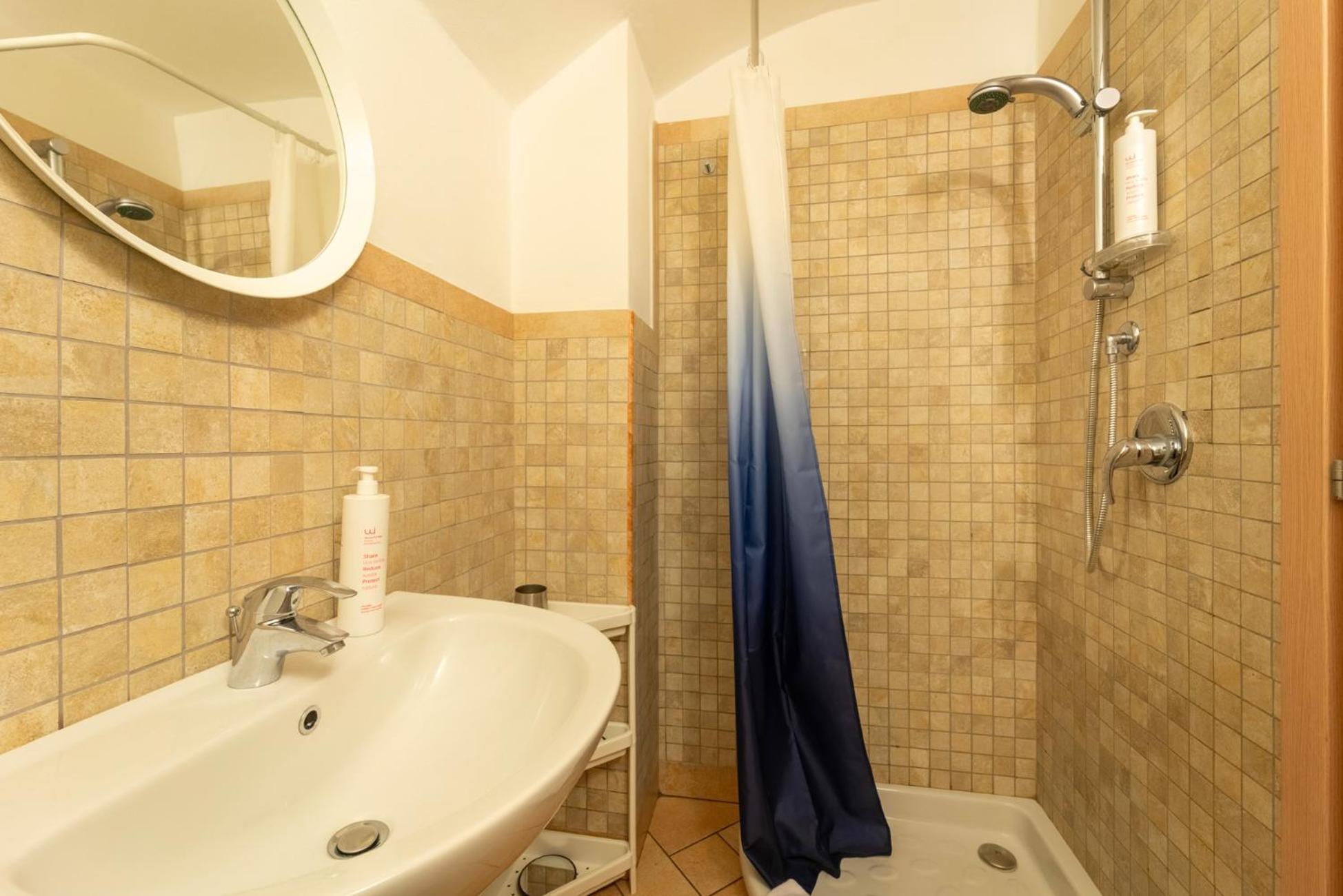 La Filanda Apartments By Wonderful Italy Bellagio Bagian luar foto