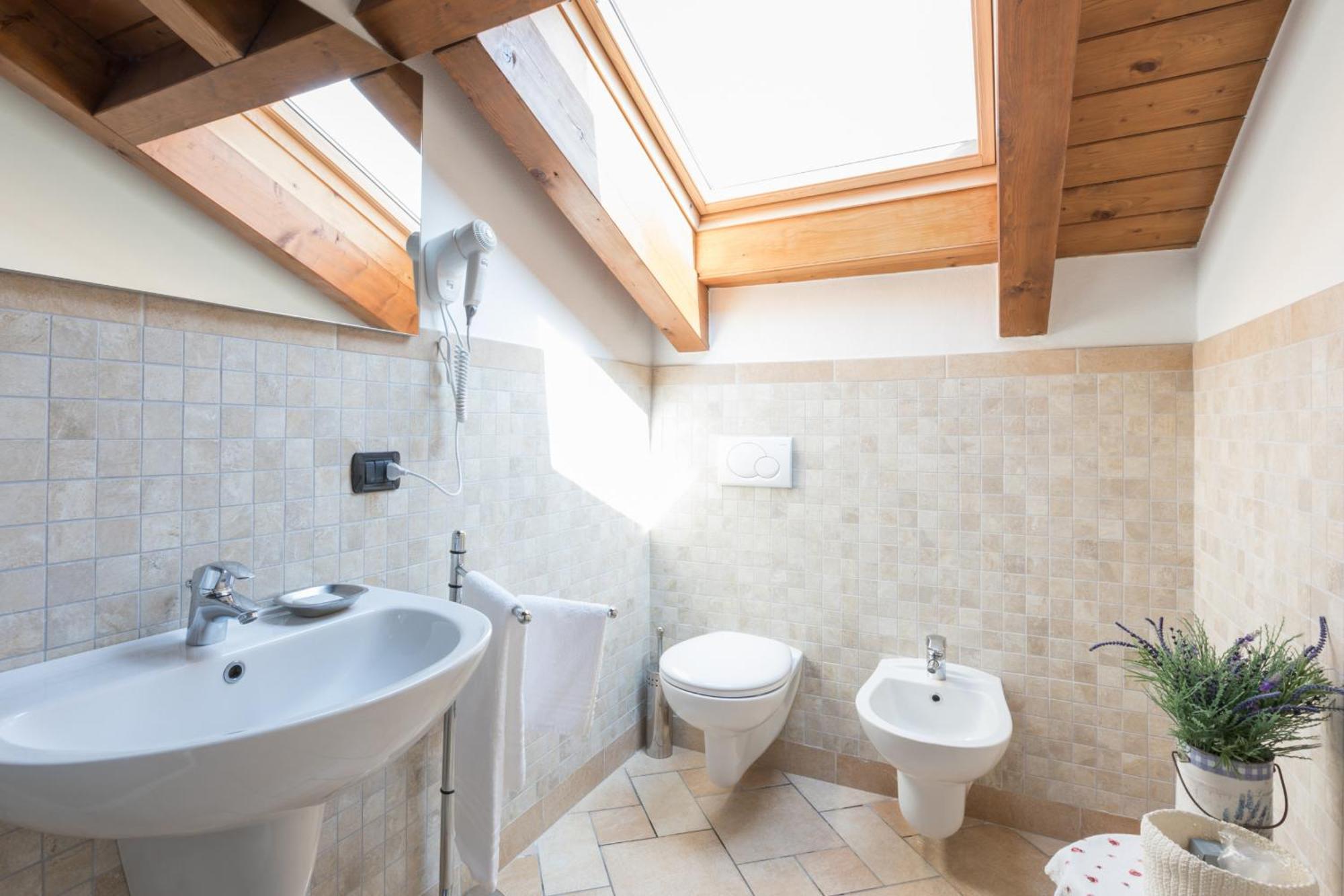 La Filanda Apartments By Wonderful Italy Bellagio Bagian luar foto