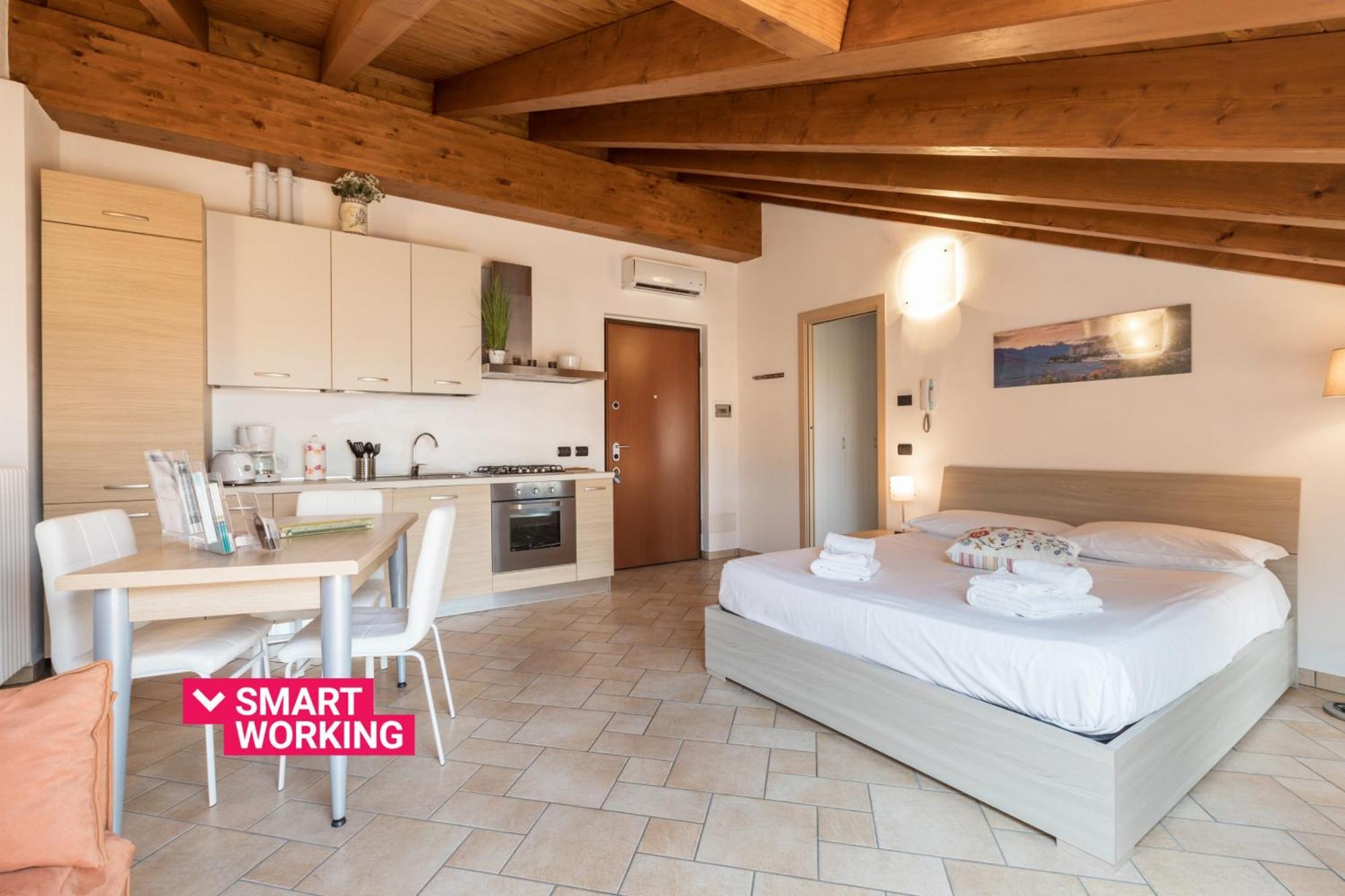 La Filanda Apartments By Wonderful Italy Bellagio Bagian luar foto